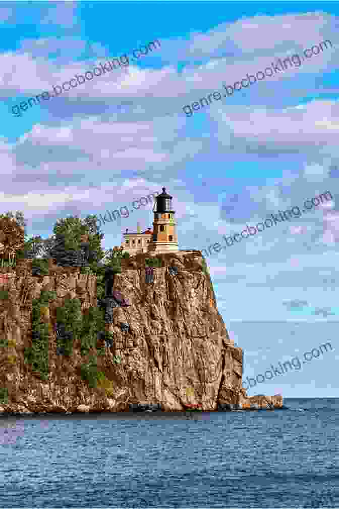 A Majestic Lighthouse Standing Tall On The Shores Of The Great Lakes Exploring The Great Lakes (History Of America)